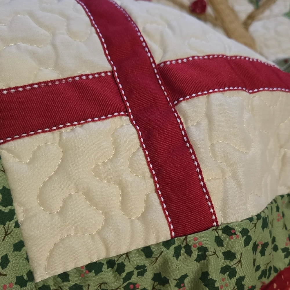 Cracker Barrel Holiday Blanket Throw Lap Quilt NOEL Christmas Tree NEW